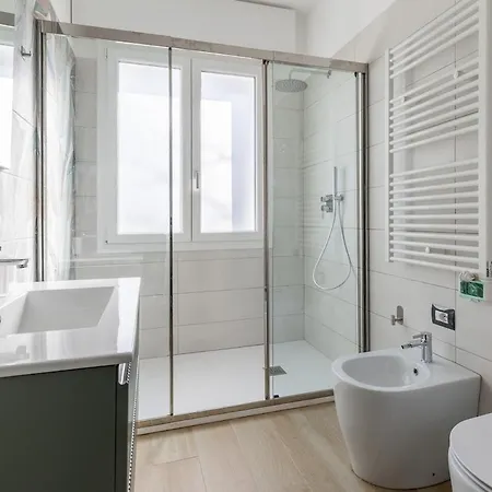 アパート Giorgi Homes - *