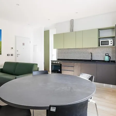 Апартаменты Giorgi Homes -